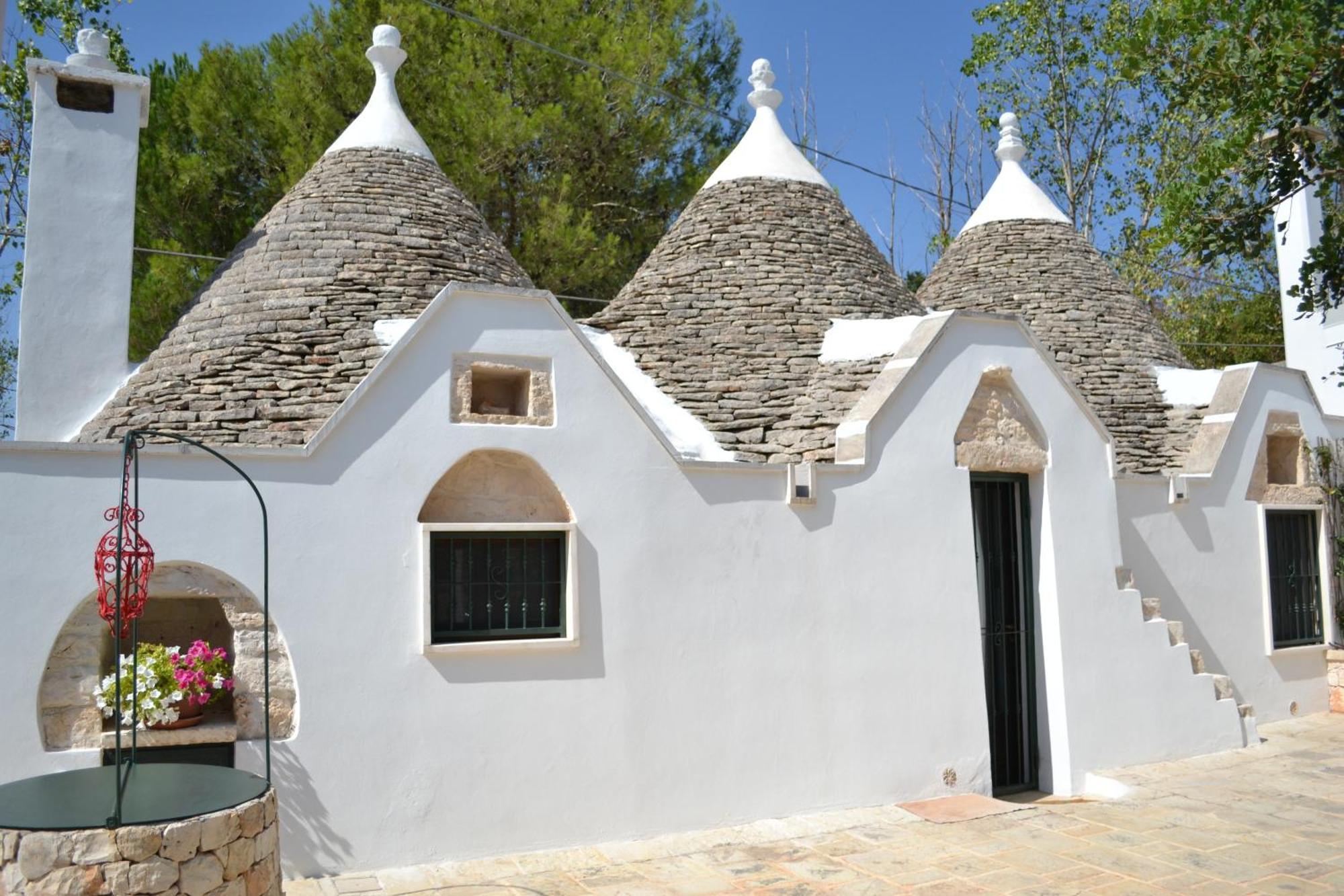 Holiday home Trullo Casa Surya *